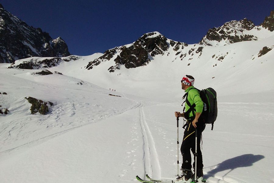 Go ski touring (full day)